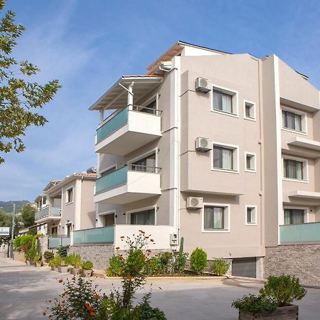 Zisis Suites Нідрі Екстер'єр фото