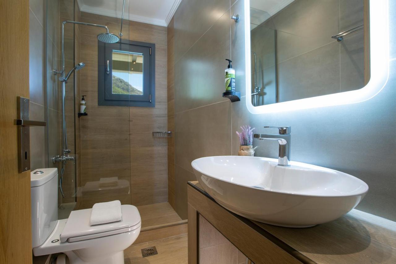 Zisis Suites Нідрі Екстер'єр фото