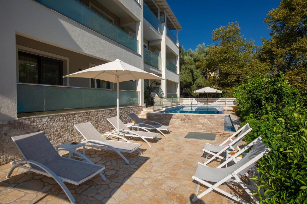 Zisis Suites Нідрі Екстер'єр фото