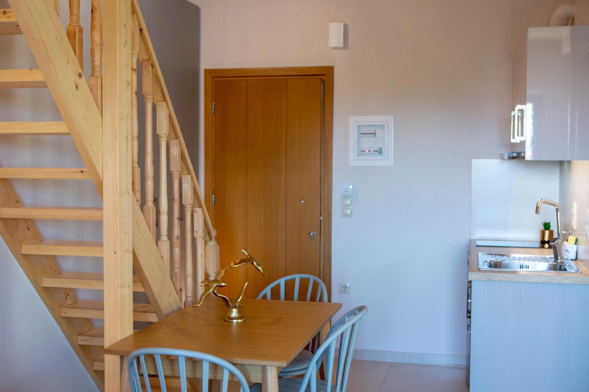 Zisis Suites Нідрі Екстер'єр фото