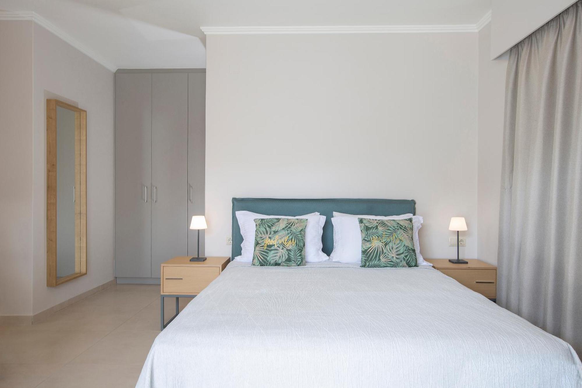 Zisis Suites Нідрі Екстер'єр фото
