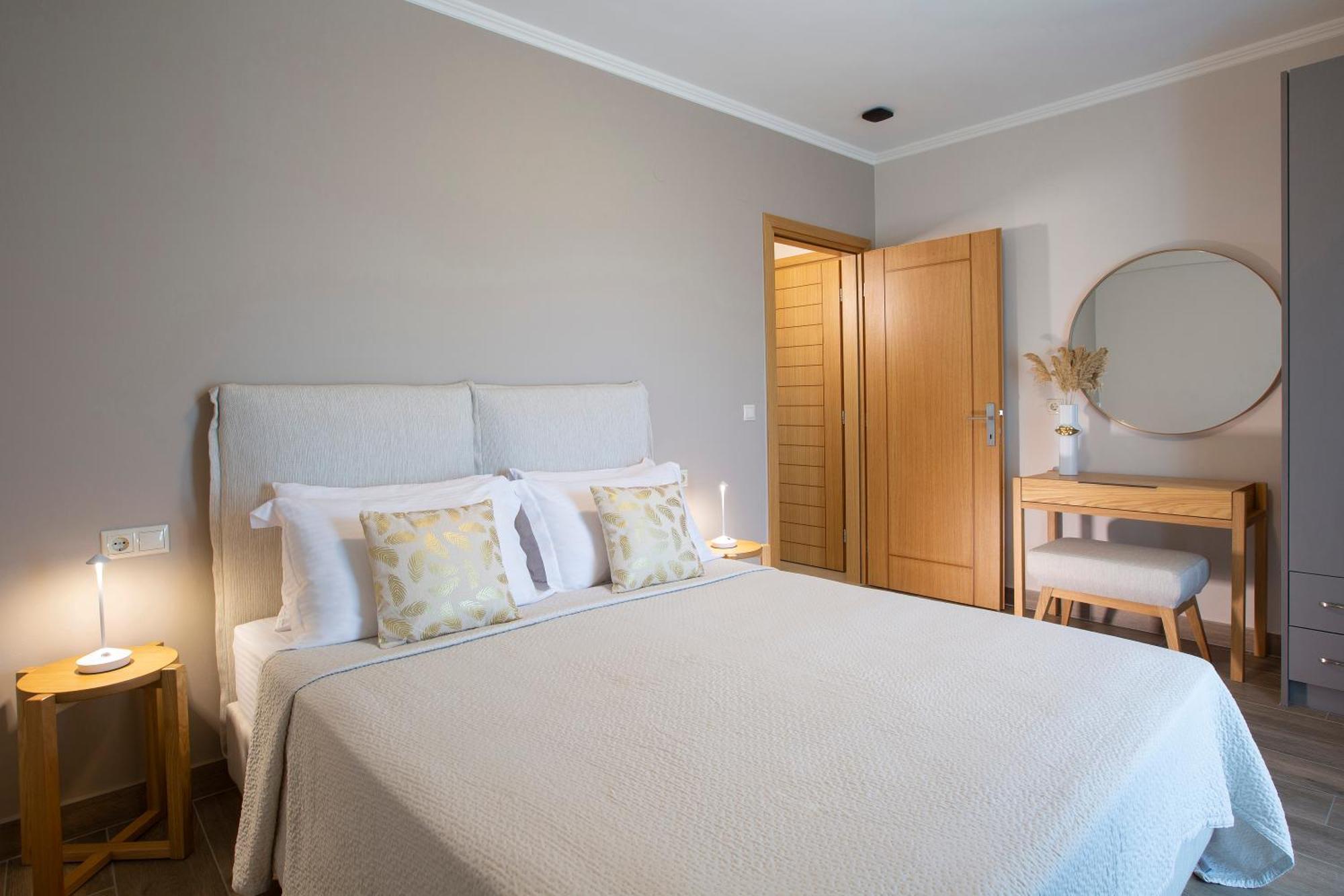 Zisis Suites Нідрі Екстер'єр фото